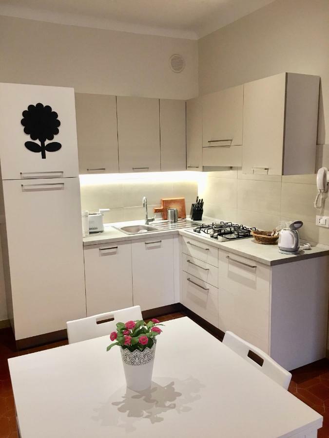 Casa Francesca Apartment ลุคคา ภายนอก รูปภาพ